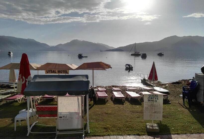 Standard Triple Room Sea View, Uysal Motel Beach