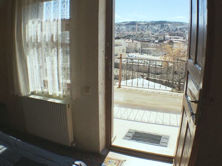 Quarto Deluxe, Kemal's Guest House