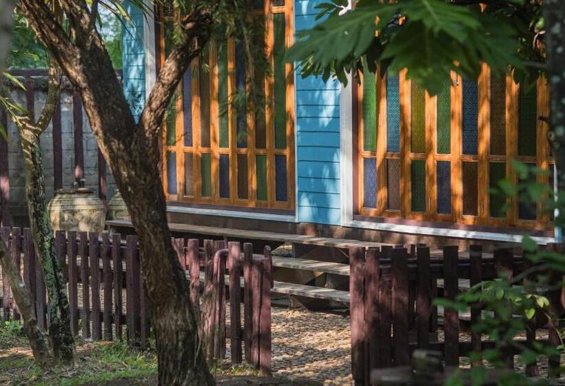 کلبه ییلاقی, Baan Imm Sook Resort
