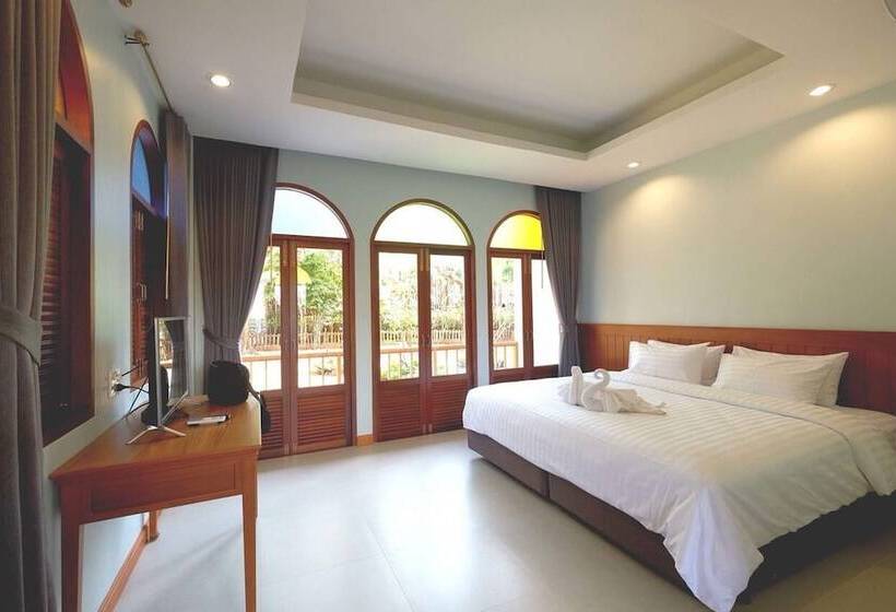 اتاق لوکس با چشم‌انداز باغ, Baan Imm Sook Resort