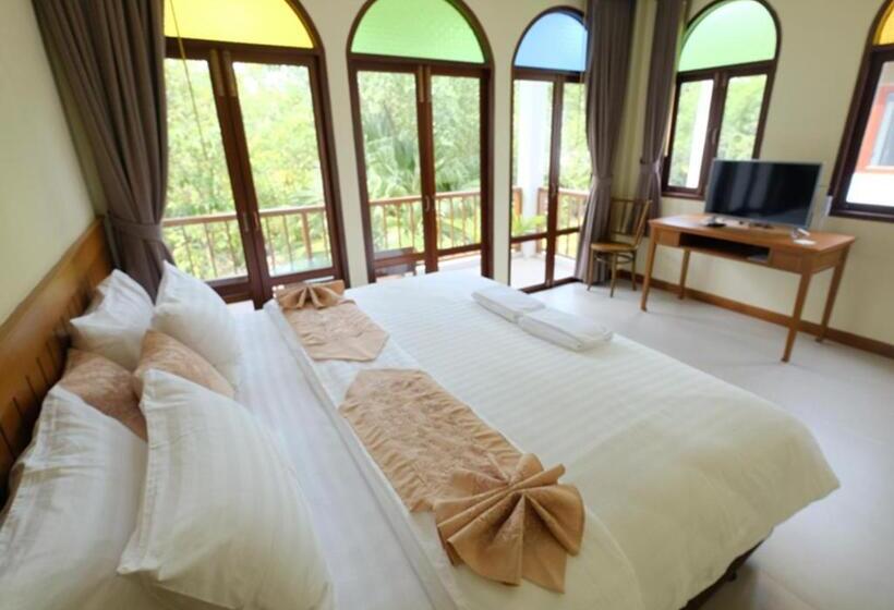 اتاق لوکس با چشم‌انداز باغ, Baan Imm Sook Resort