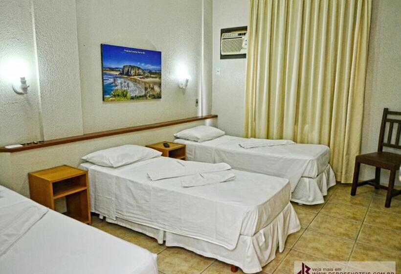 Habitación Triple Deluxe, De Rose Palace