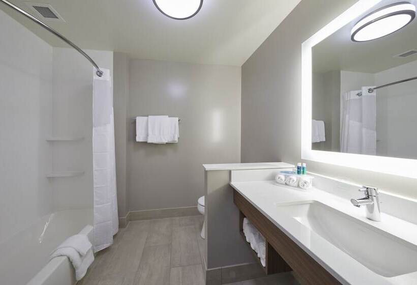 Люкс, Holiday Inn Express & Suites   Hermiston Downtown, An Ihg