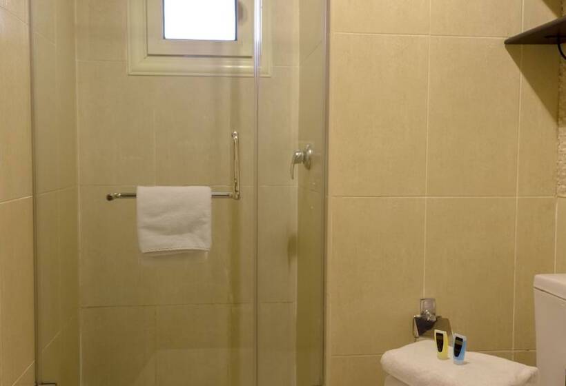 سوییت خانوادگی, Newcity Hotel & Suites