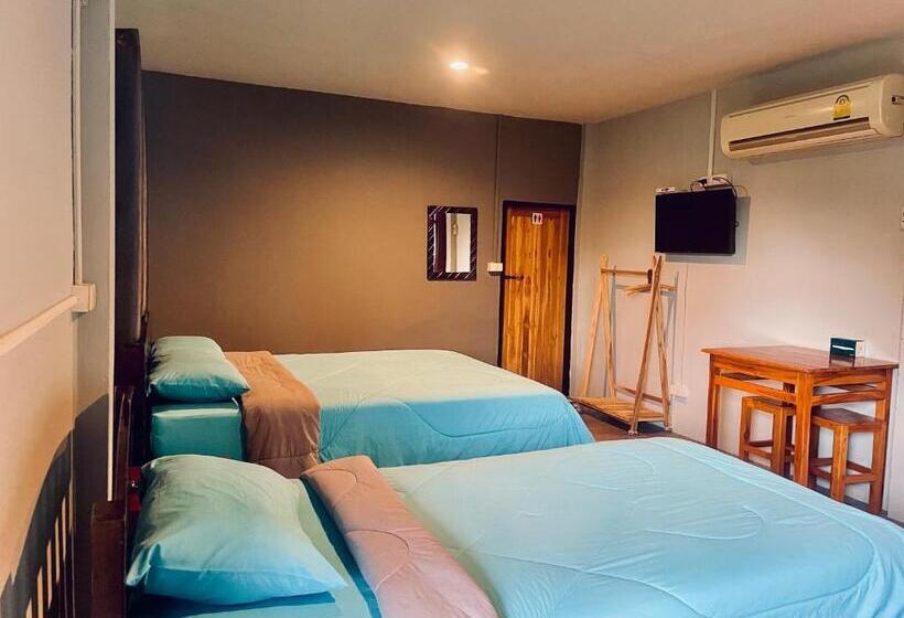 اتاق استاندارد, Chiang Dao Hostel