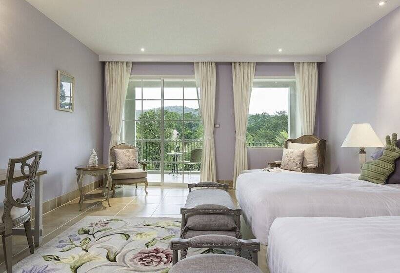 디럭스 룸 호수 전망, U Khao Yai