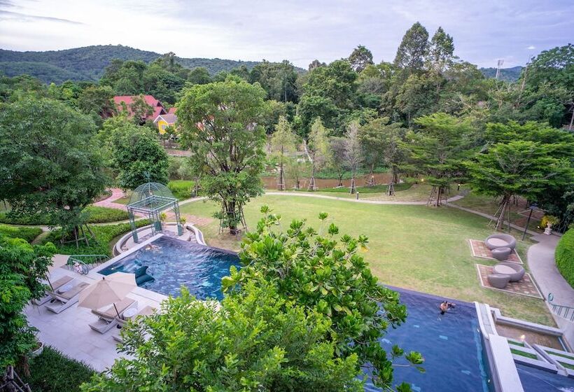 풀장 전망 디럭스 룸, U Khao Yai