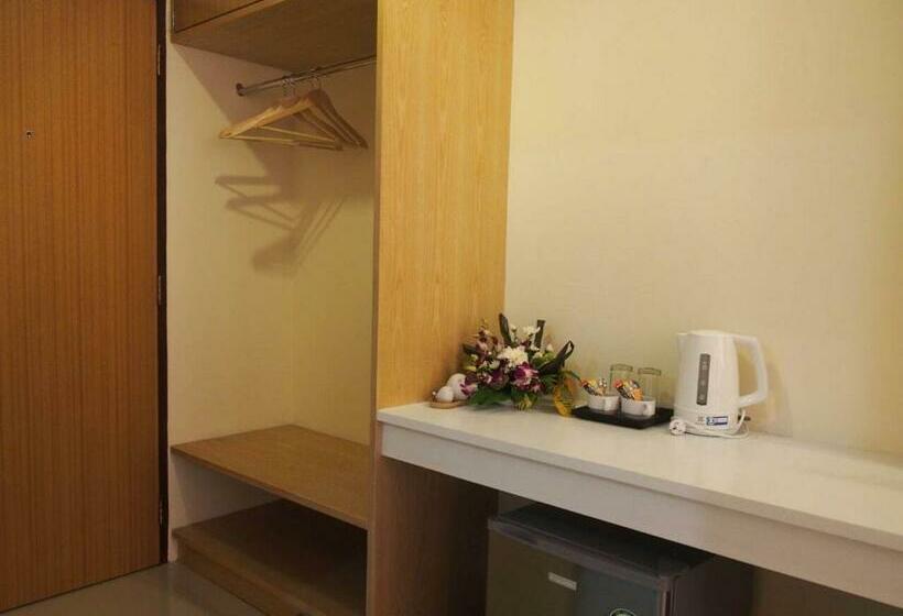 스탠다드 룸, The Little Nest Phuket