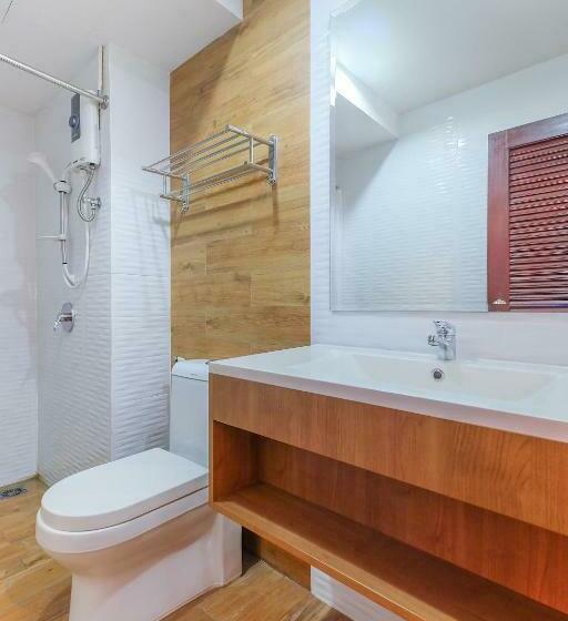 스탠다드 룸 킹사이즈 침대, The Little Nest Phuket