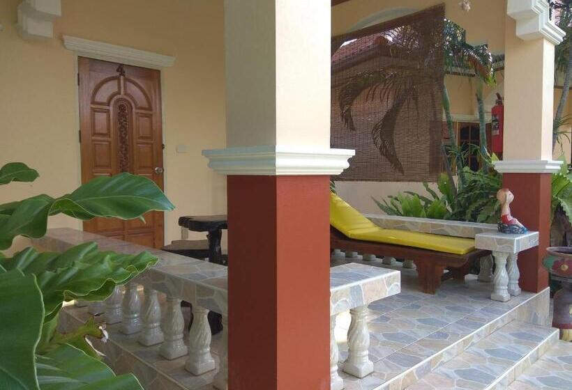 بانگلوی استاندارد, Stella Resort