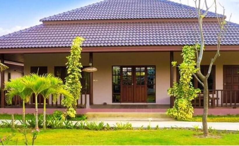 Дом 3 Спальни, Waterside Resort