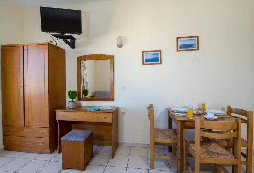 استودیوی استاندارد, Dias Hotel Apartments