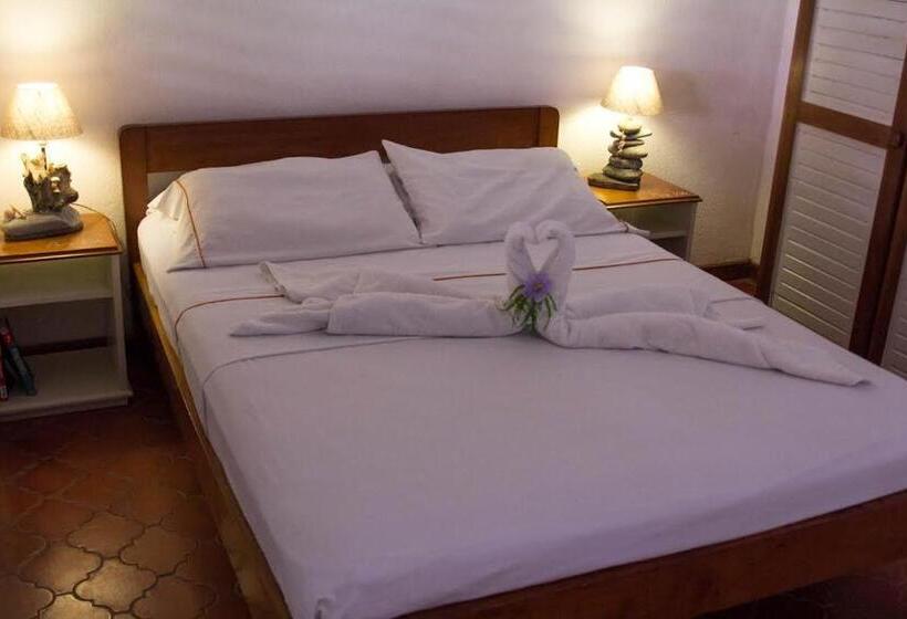 Номер Стандарт Трехместный, Samara Pacific Lodge