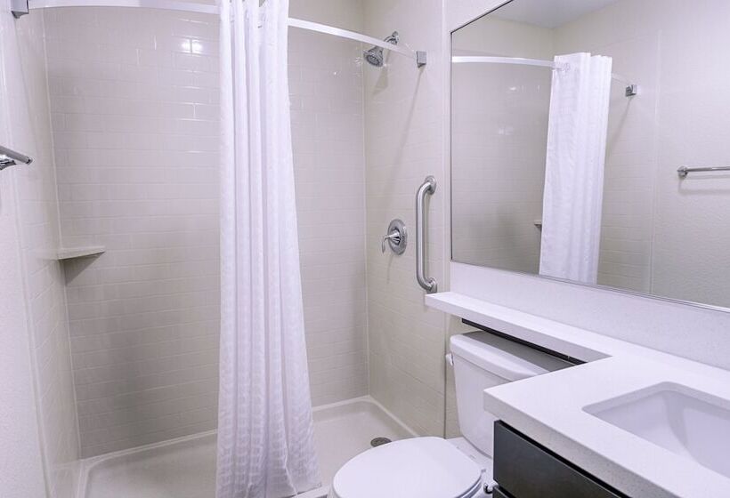 Люкс Адаптированный для Инвалидов, Candlewood Suites Lakeville I 35, An Ihg