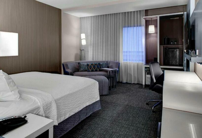 חדר סטנדרט עם מיטת קינג, Courtyard By Marriott Carrollton