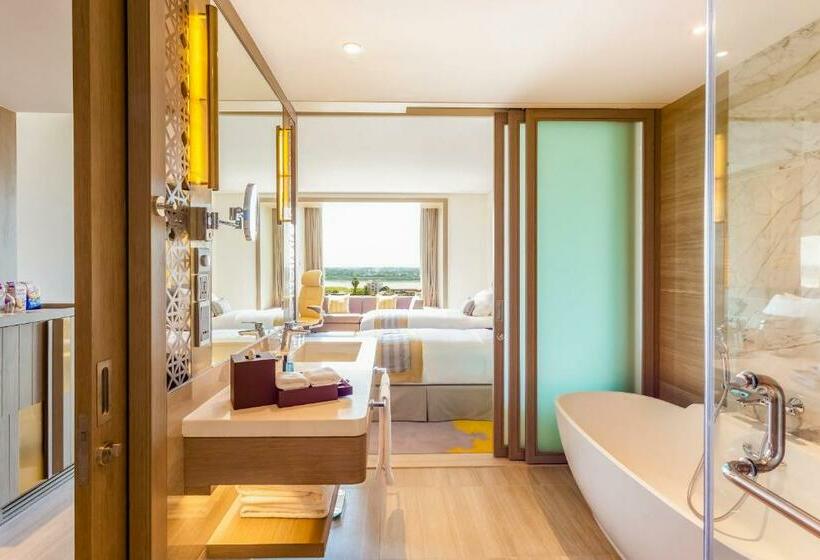 标准间带游泳池, Crowne Plaza Vientiane, An Ihg