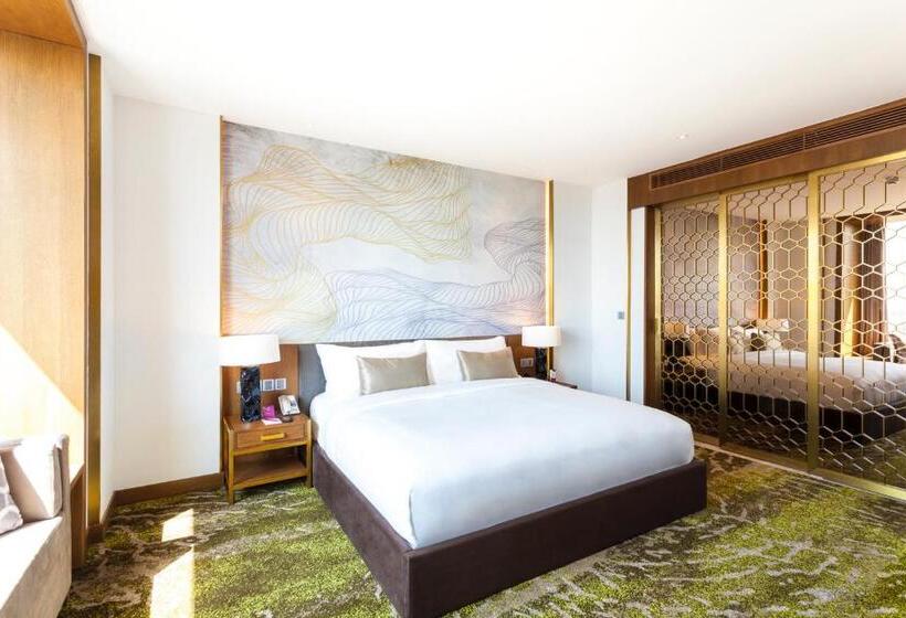 带大床的套房, Crowne Plaza Vientiane, An Ihg