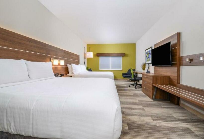 Номер Стандарт Адаптированный для Инвалидов, Holiday Inn Express & Suites   St. Petersburg   Madeira Beach, An Ihg