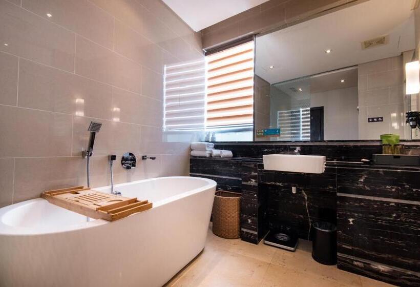 Executive-sviitti, Olive Tree