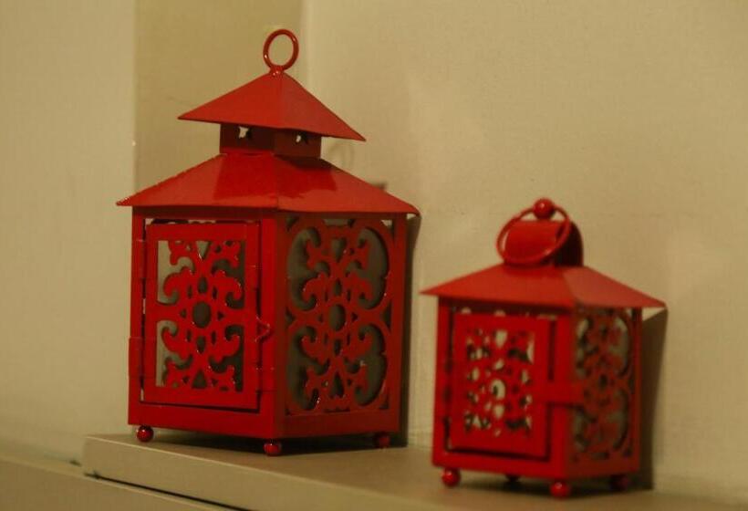 디럭스 룸, Santo Graal