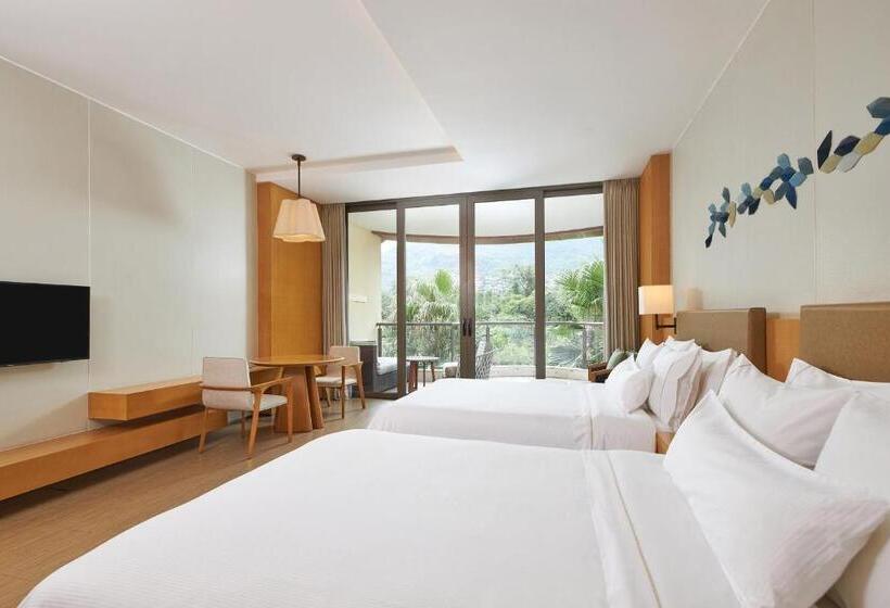 Полулюкс, The Westin Shimei Bay Resort