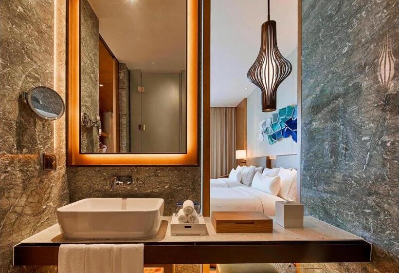 Номер Deluxe Вид на Горы, The Westin Shimei Bay Resort