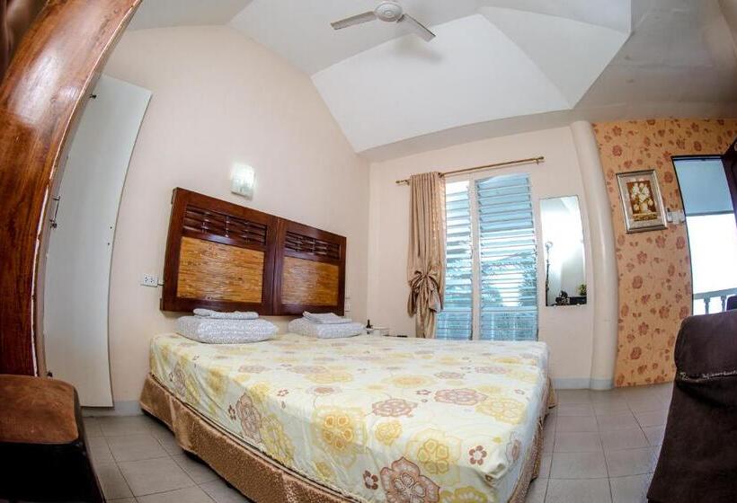 带大床的标准间, Oslob Seafari Resort