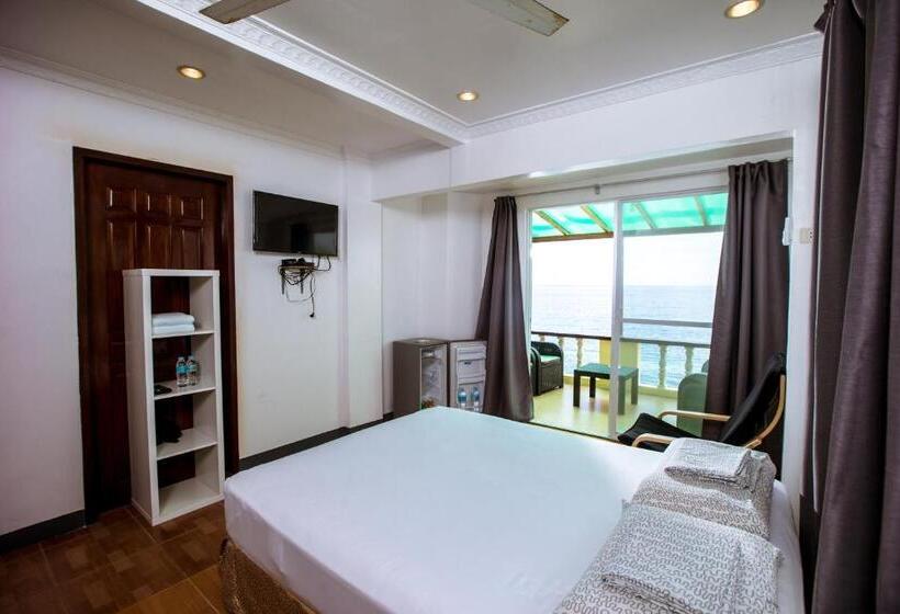带露台的标准工作室, Oslob Seafari Resort