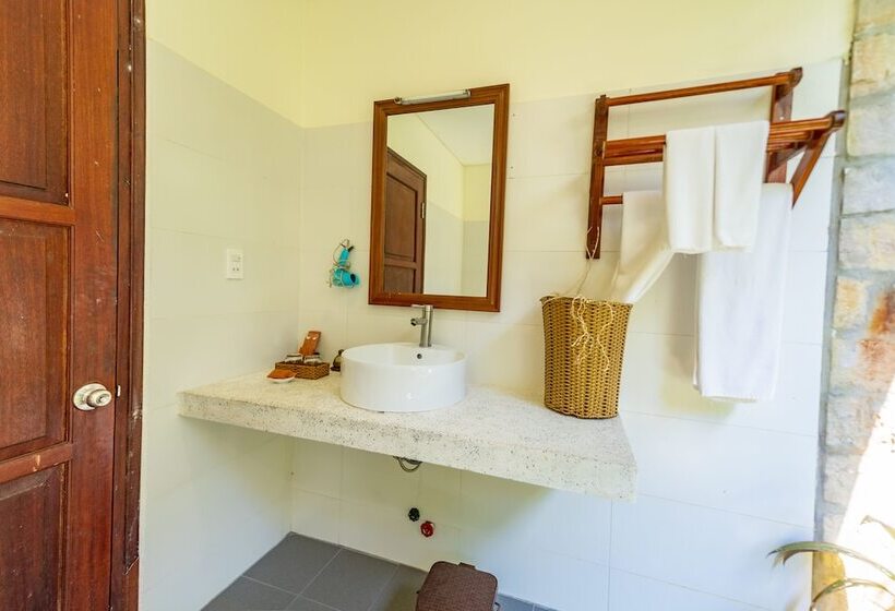 Superior bungalow garden view, Phu Quoc Eco Beach Resort