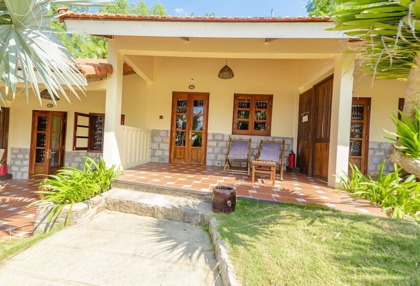 اتاق لوکس با چشم‌انداز دریا, Phu Quoc Eco Beach Resort