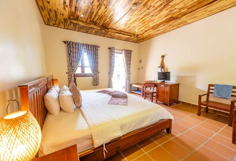 اتاق لوکس با چشم‌انداز دریا, Phu Quoc Eco Beach Resort