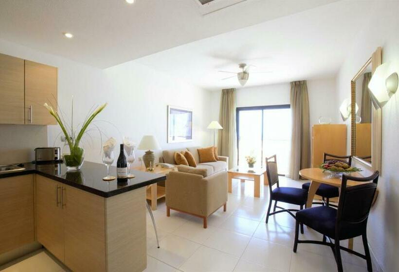 带2个卧室带海景的公寓, Hollywood Mirage   Excel Hotels & Resorts