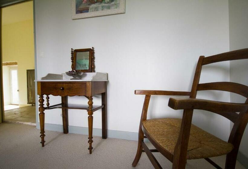 Номер Стандарт, Le Relais De Fontenailles