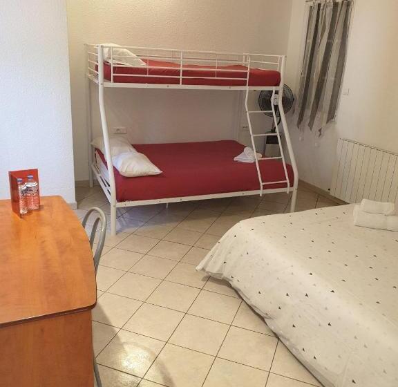 Семейный Номер, Le Castel D Olmes