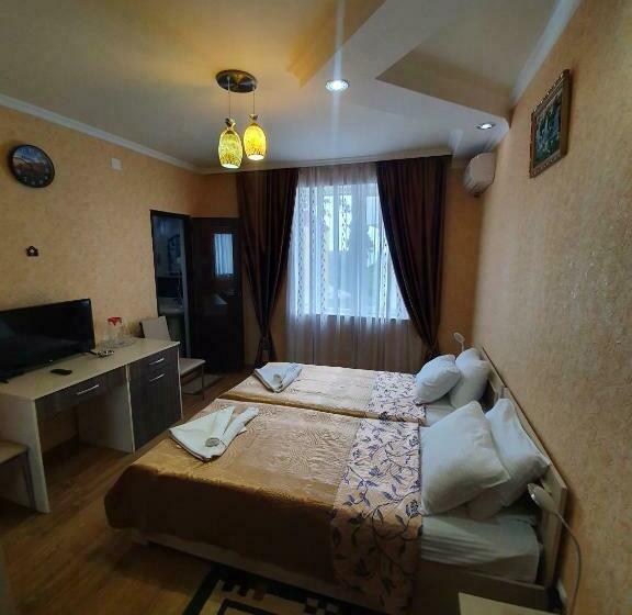 Quarto Estandar, Exotica