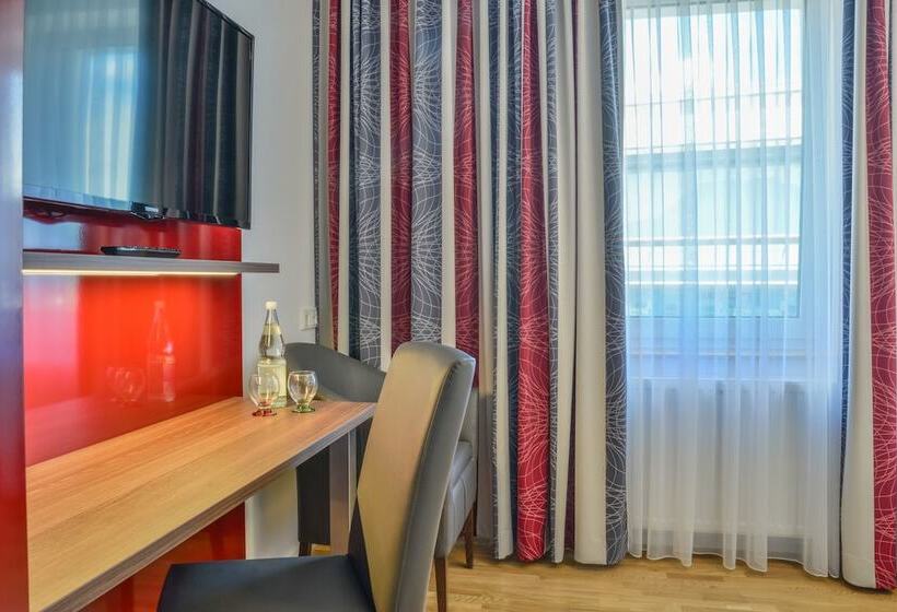 اتاق استاندارد یک نفره, City Hotel Wetzlar