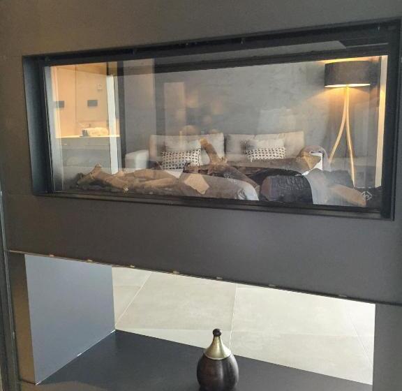 Suite, Vila Arenys