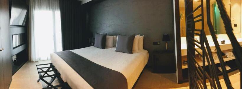 Suite, Vila Arenys