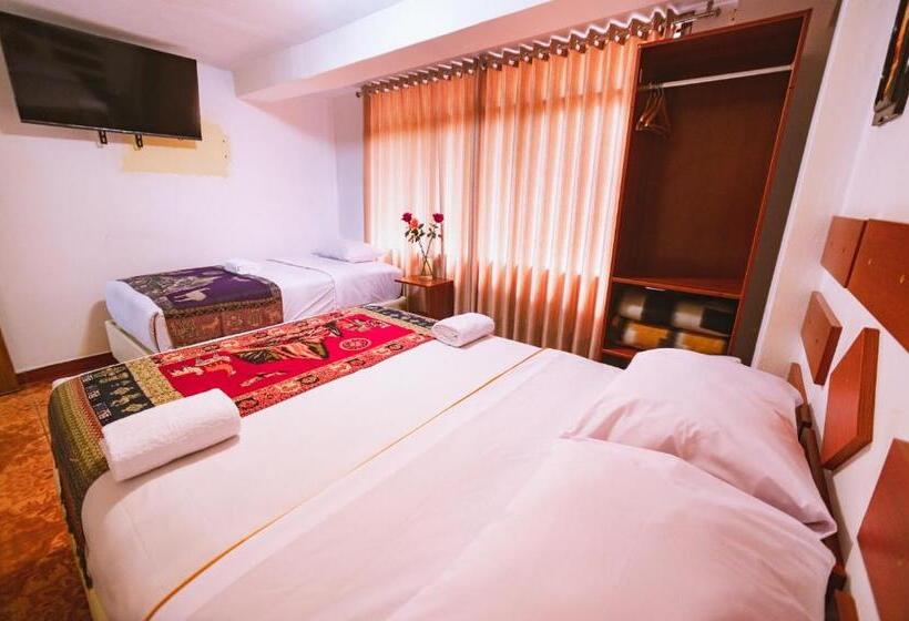 اتاق لوکس, Paqariq Inn