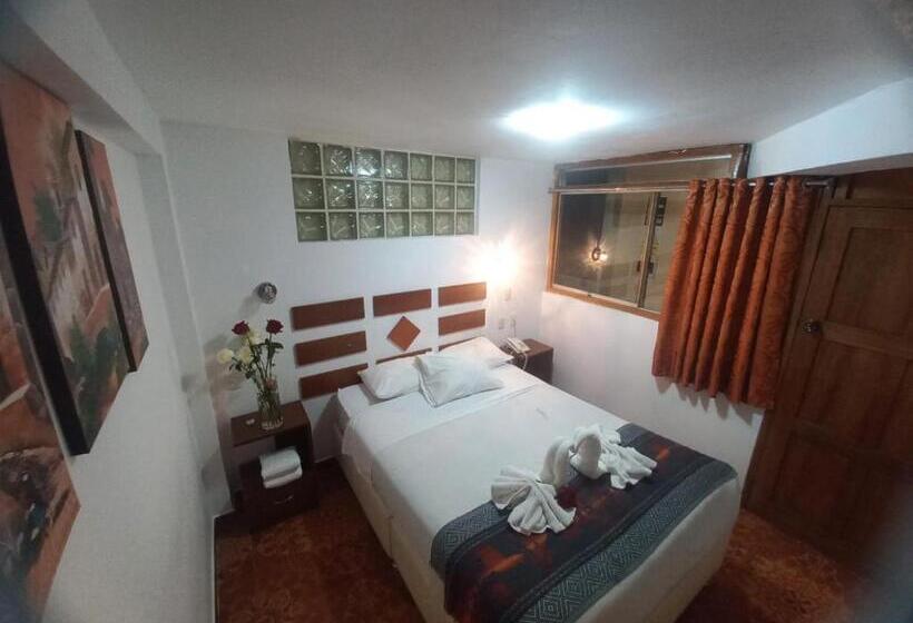 اتاق سوپریور, Paqariq Inn