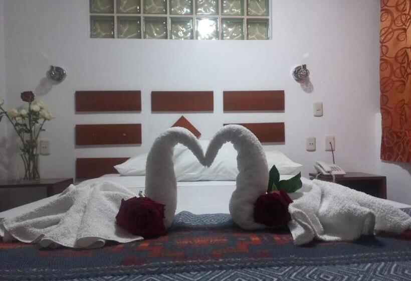 اتاق سوپریور, Paqariq Inn