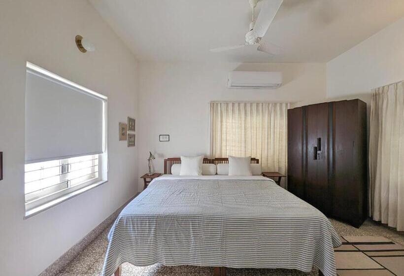 اتاق استاندارد با تخت بزرگ, Fouzdar House By Luxunlock Private Villas