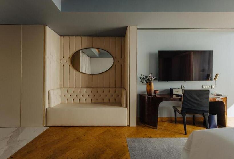 Quarto Deluxe, The Reserve, The Leading Hotels of The World Savoy Signature
