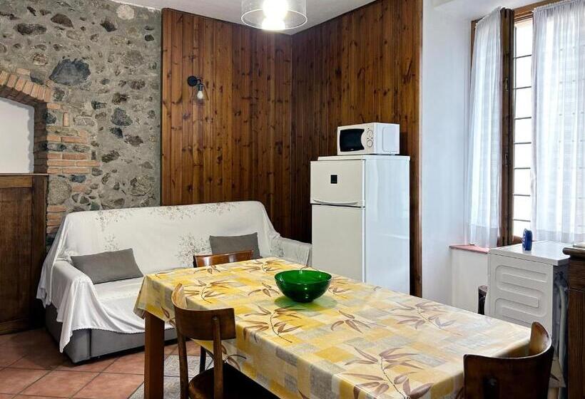 Апартаменты 1 Спальня Нижний Этаж, Barzio Village Hideaway