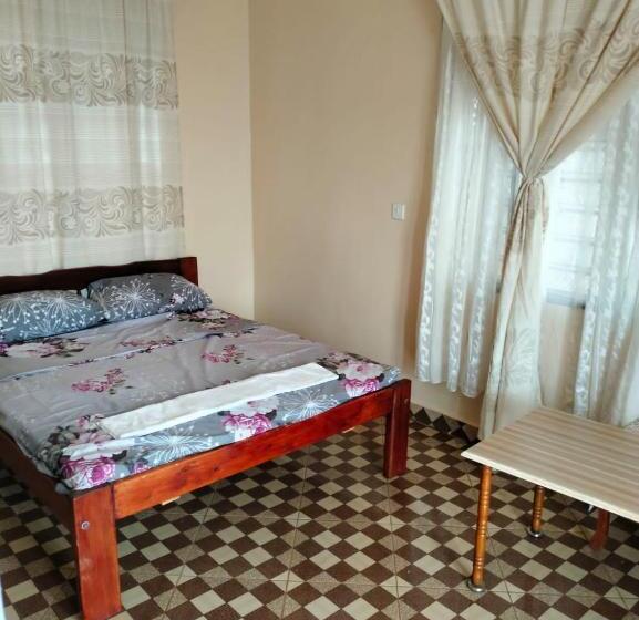 اتاق استاندارد یک نفره, Voi Highway Bnb
