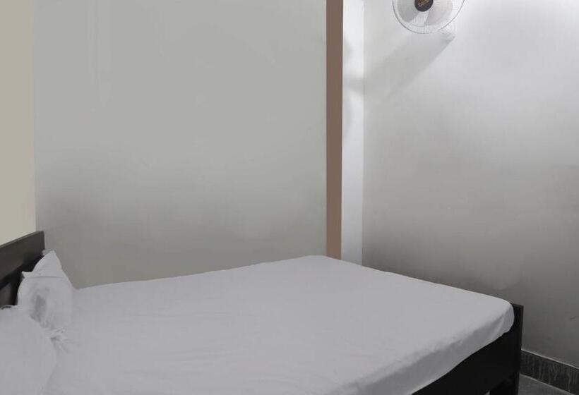 三人经典房间, Spot On Om Guest House