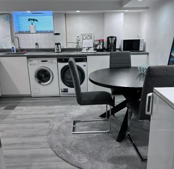 Номер Стандарт, Flamur & Vannis Bnb