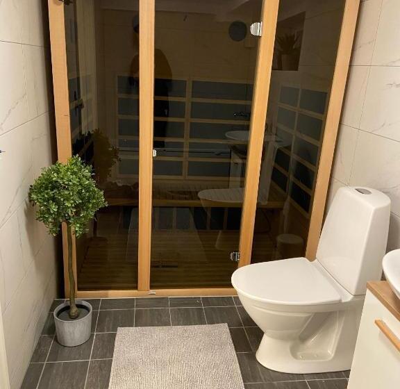 Номер Стандарт, Flamur & Vannis Bnb