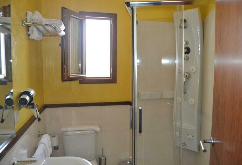 スタンダードルーム, Hostal Al Andalus