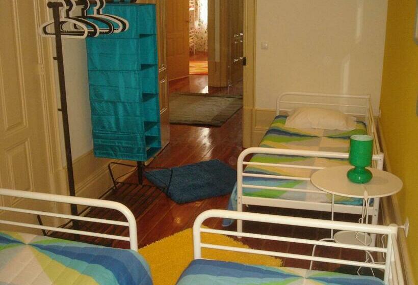 스탠다드 트리픔 룸 공동욕실, Coolhostel